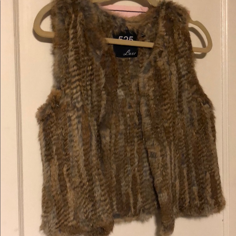 Real Fur Rabbit Vest - Picture 2 of 4